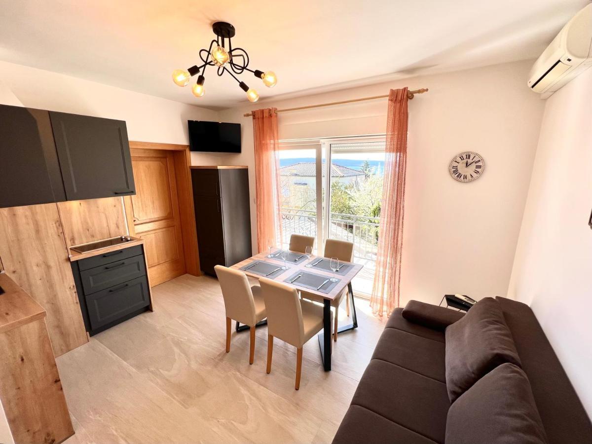 Apartments Kira Dramalj Eksteriør bilde